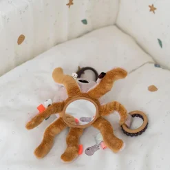 Peluche d'activités vibrante à suspendre Jelly Rose