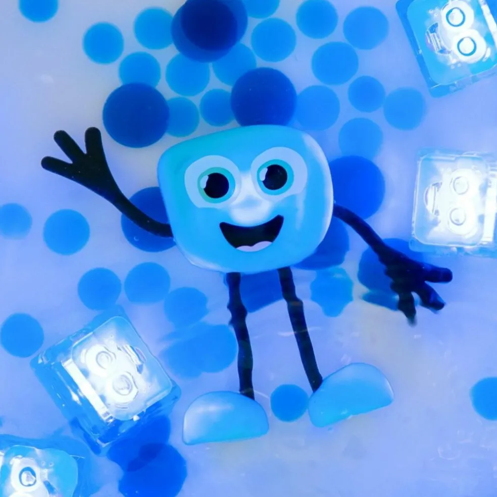 Personnage Blair bleu et 2 cubes lumineux