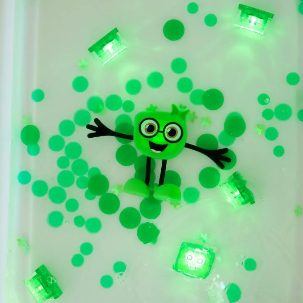 Personnage Pippa vert et 2 cubes lumineux