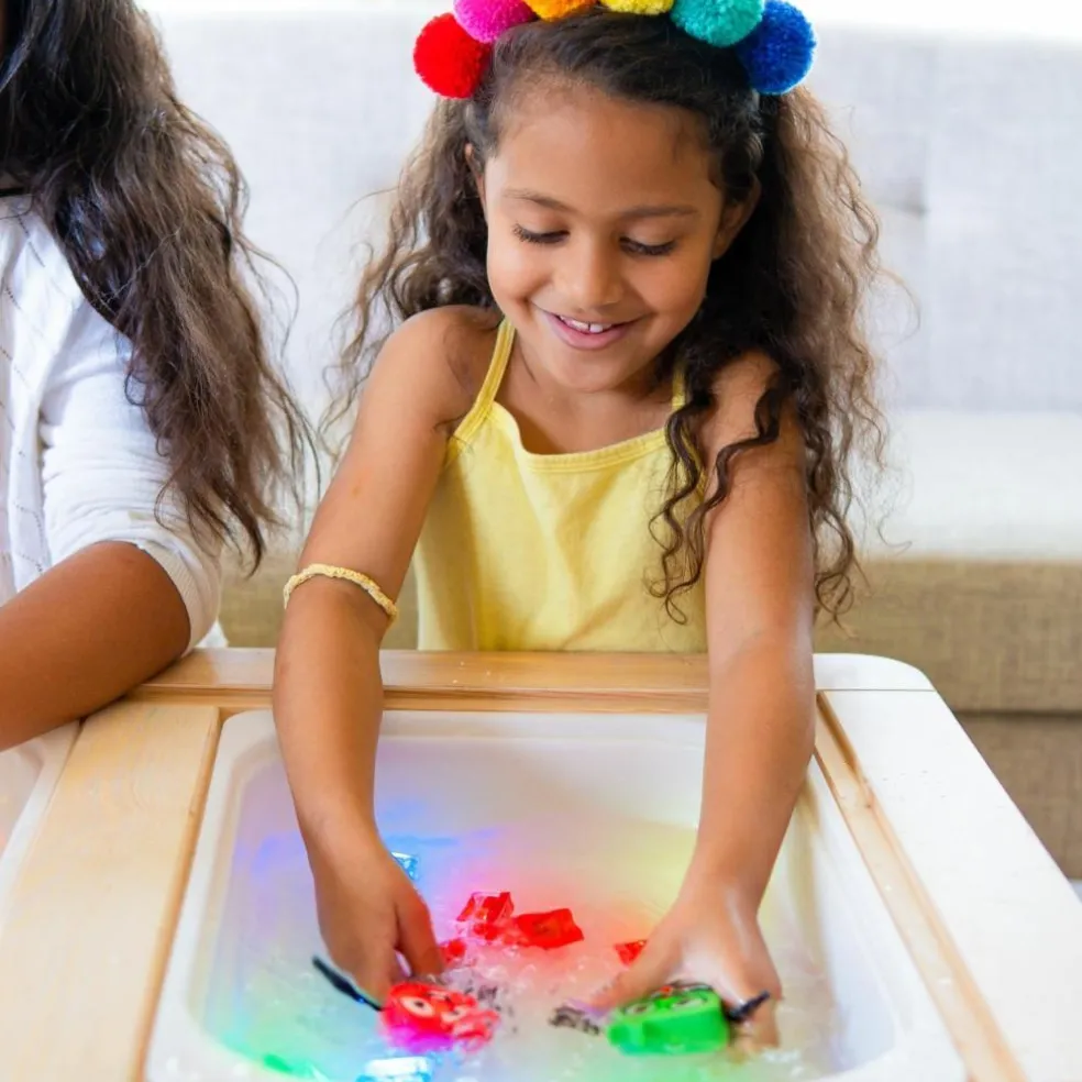 Personnage Pippa vert et 2 cubes lumineux