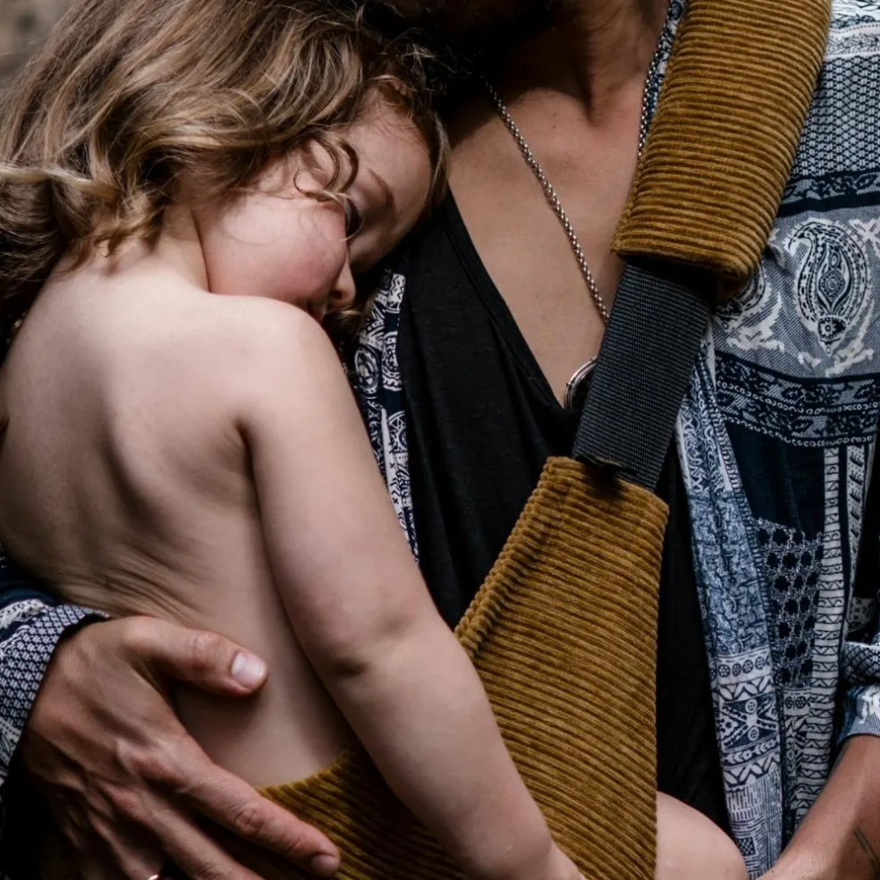 Porte bébé enfant en velours côtelé Gold Rib