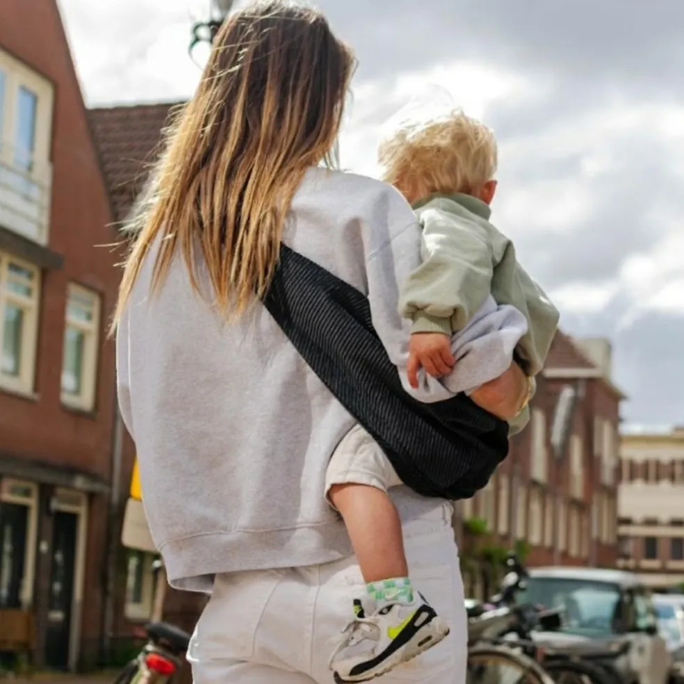 Porte bébé enfant en velours côtelé Black Rib