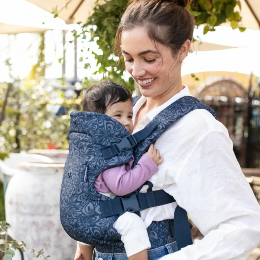 Porte bébé Flip 4 en 1 Navy Floral