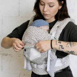 Porte bébé PhysioCarrier V2 Léopard