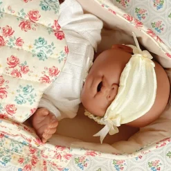 Poupée bébé Léa avec couffin
