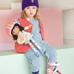 Poupée souple Liza en rollers (43 cm)