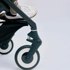 Poussette compacte Agis Magic Black