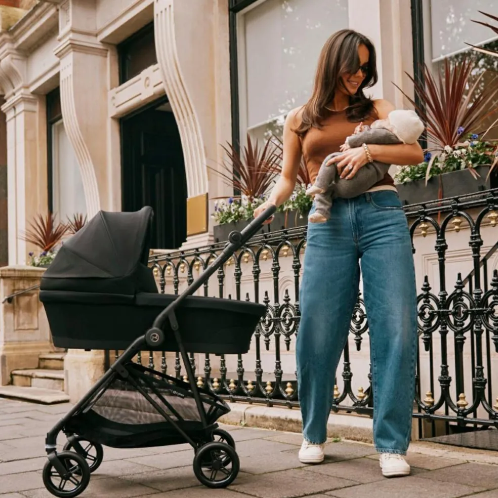 Poussette compacte Melio Carbon Candy Pink