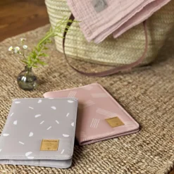 Protège carnet de santé blocks taupe