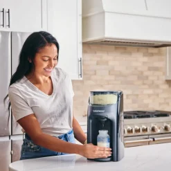 Préparateur de biberon Formula Pro Advanced Charcaol