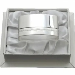 Rond de serviette Lien Godron personnalisable (métal argenté) dans son coffret