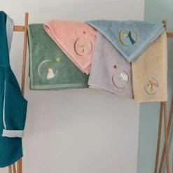 Serviette de bain jaune pâle Daim personnalisable (50 x 100 cm)