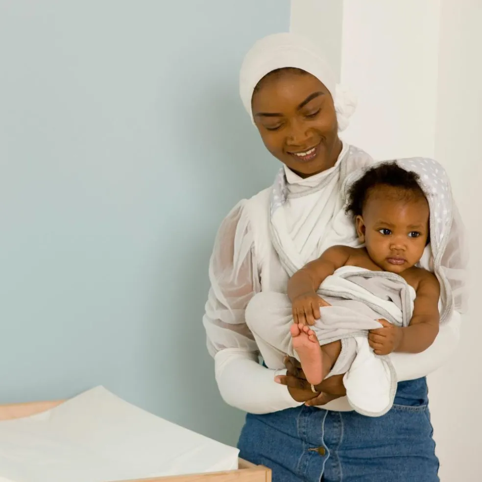 Serviette tablier de bain papillon grise Etoile (108 x 107 cm)