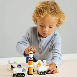 Set de 5 véhicules voyageurs de l'espace en bois