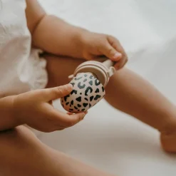 Sucette grignoteuse Sauvage avec 4 embouts