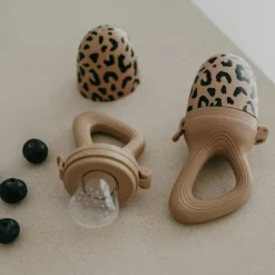 Sucette grignoteuse Sauvage avec 4 embouts