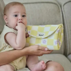 Tapis à langer Comme un bonbon Romy damier jaune