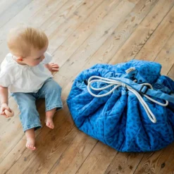 Tapis de jeu 2 en 1 Noomad Organic Soft Puce et Pilou Moulin Roty