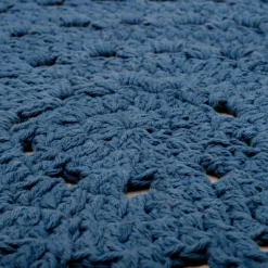 Tapis lavable rond Alma crochet bleu (120 cm)