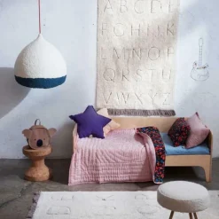 Tapis lavable RugCycled® ABC en coton naturel (90 x 130 cm)