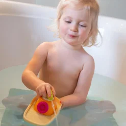 Toby Le bateau à jet d'eau rigolo