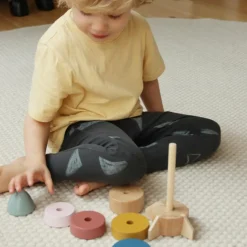 Tour à empiler en bois Fusée