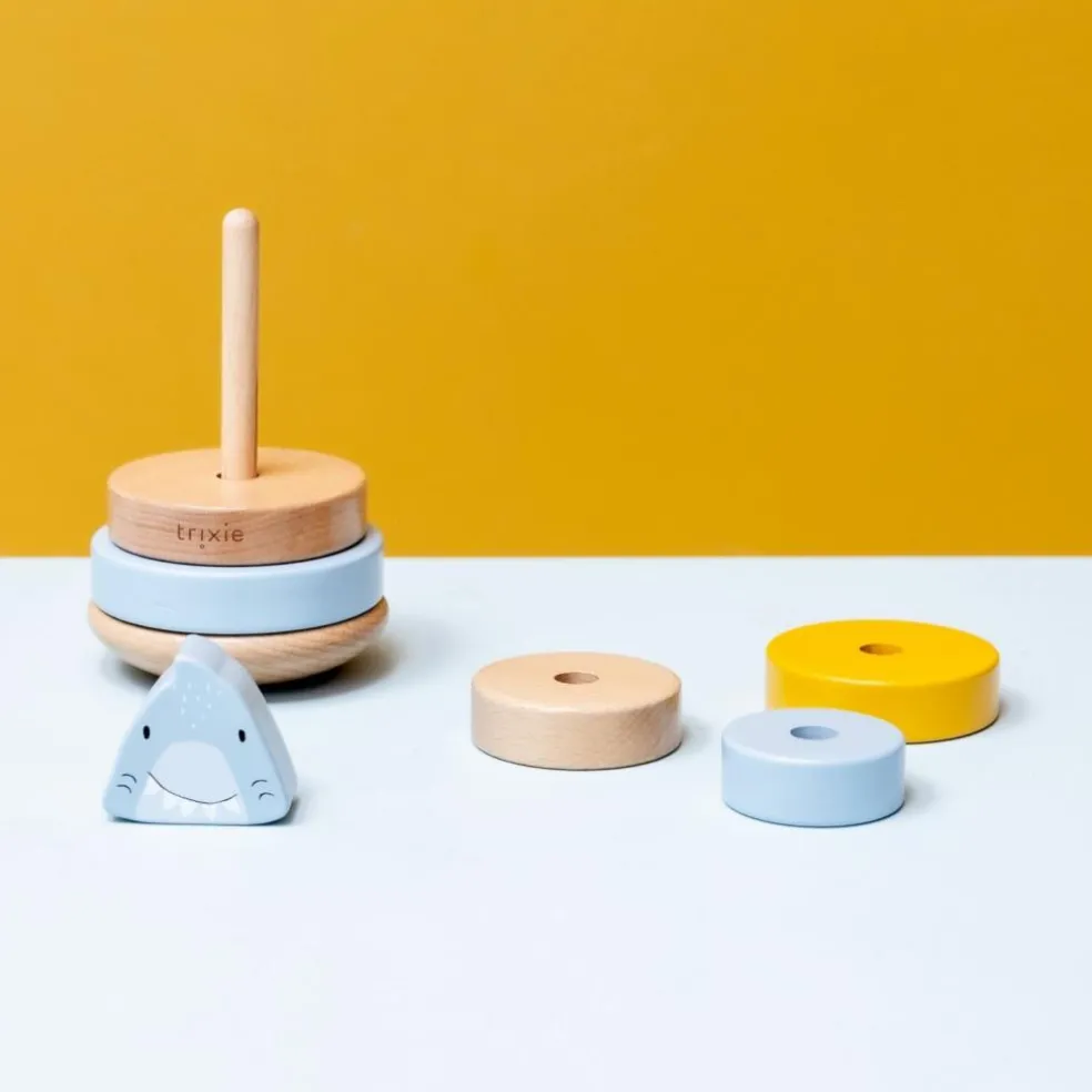 Tour à empiler en bois Mr. Shark