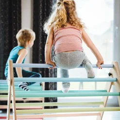 Triangle à grimper Pickler multicolore pastel