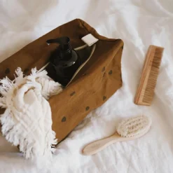 Trousse de toilette Vic Cœur cumin