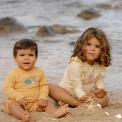 T-shirt de bain anti-UV manches longues Seashells Sunny Yellow (6-12 mois)